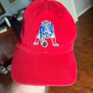 Retro New England Patriots hat with Embroidered Football Player Logo